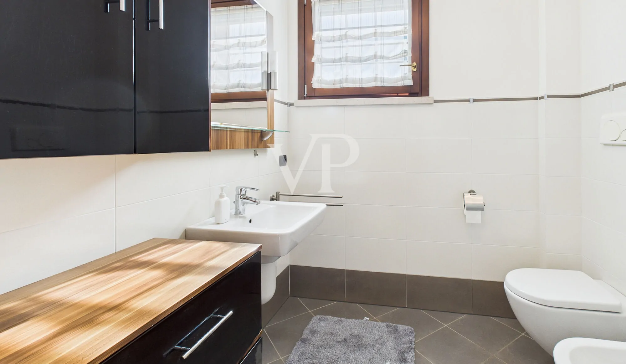 Bardolino — Residence “I Molini”: trilocale con grande giardino e piscina