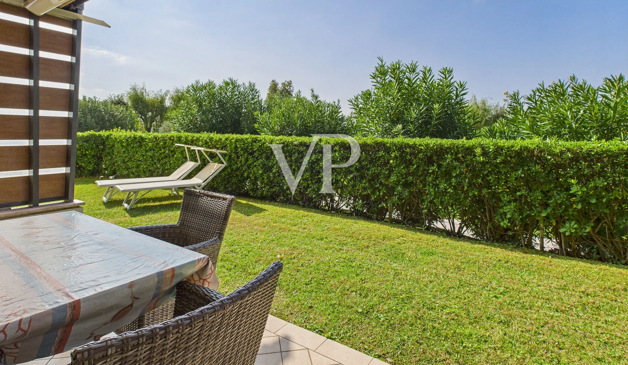 Bardolino — Residence “I Molini”: trilocale con grande giardino e piscina