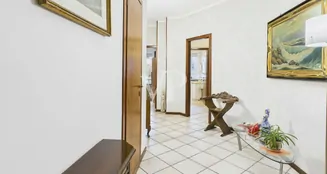 von_poll_real_estate_property_IT254152536_image_5