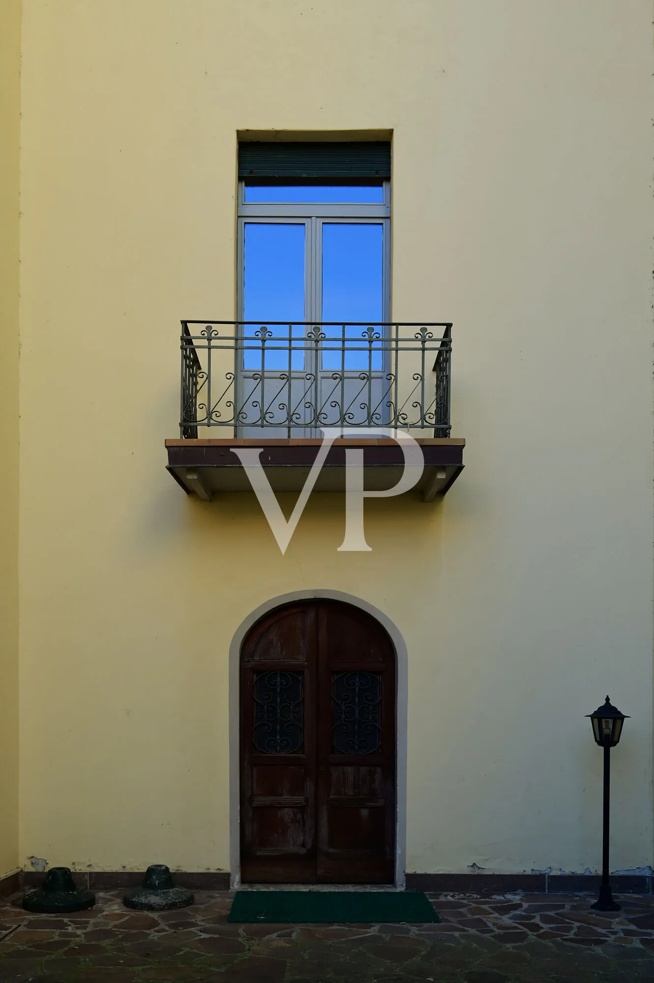 Lakefront villa in Gardone Riviera