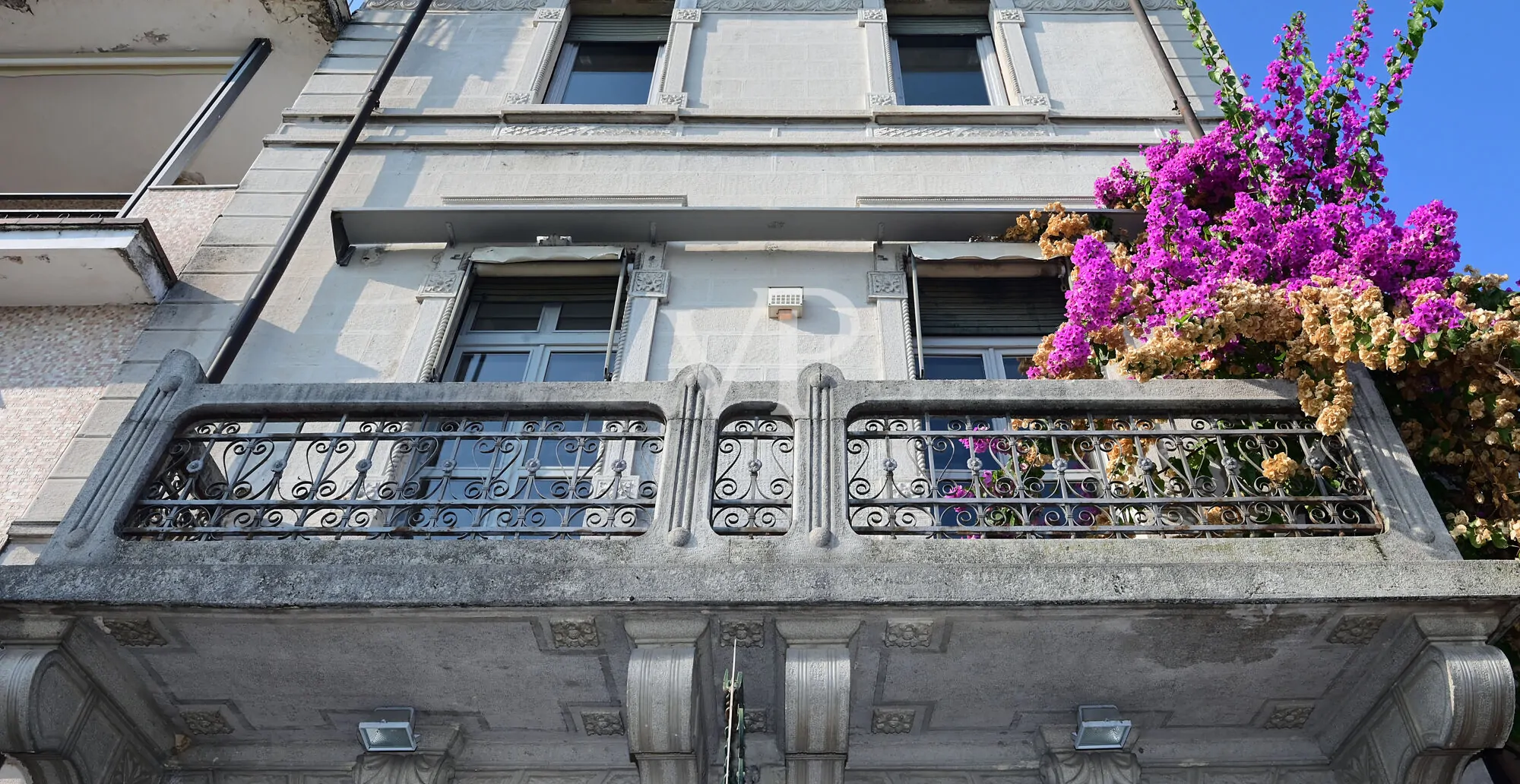 Villa fronte lago a Gardone Riviera