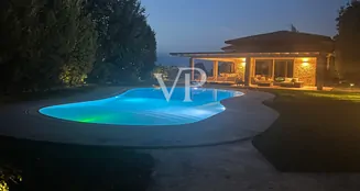 von_poll_real_estate_property_IT254922569_image_30