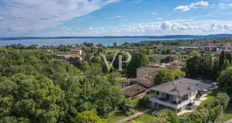 von_poll_real_estate_property_IT254922569_image_93