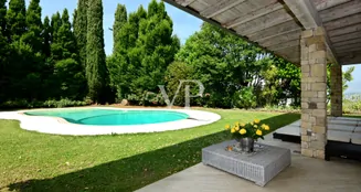 von_poll_real_estate_property_IT254922569_image_160