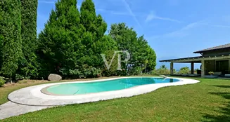 von_poll_real_estate_property_IT254922569_image_166