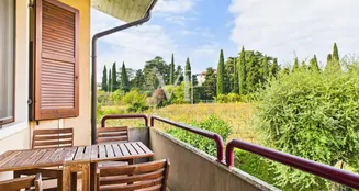 von_poll_real_estate_property_IT254152572_image_0