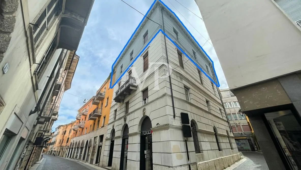 Dernier étage derrière la Piazza Bra - Arena di Verona