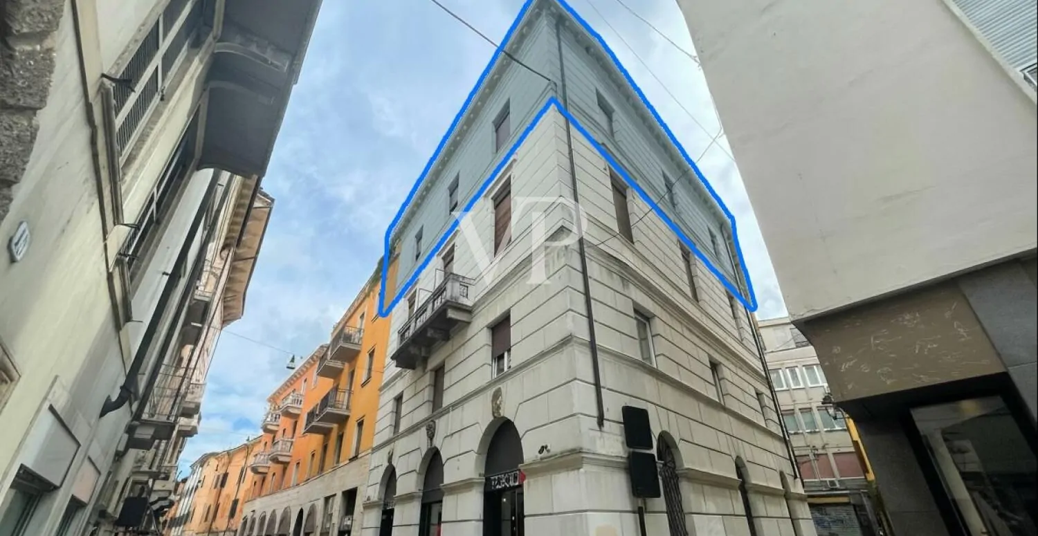 Dernier étage derrière la Piazza Bra - Arena di Verona