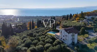 von_poll_real_estate_property_IT254152604_image_0