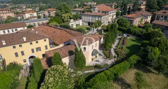 von_poll_real_estate_property_IT254922616_image_2