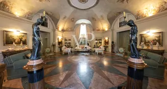 von_poll_real_estate_property_IT254922616_image_1