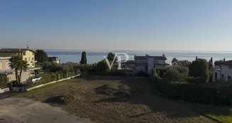 von_poll_real_estate_property_IT254922648_image_1