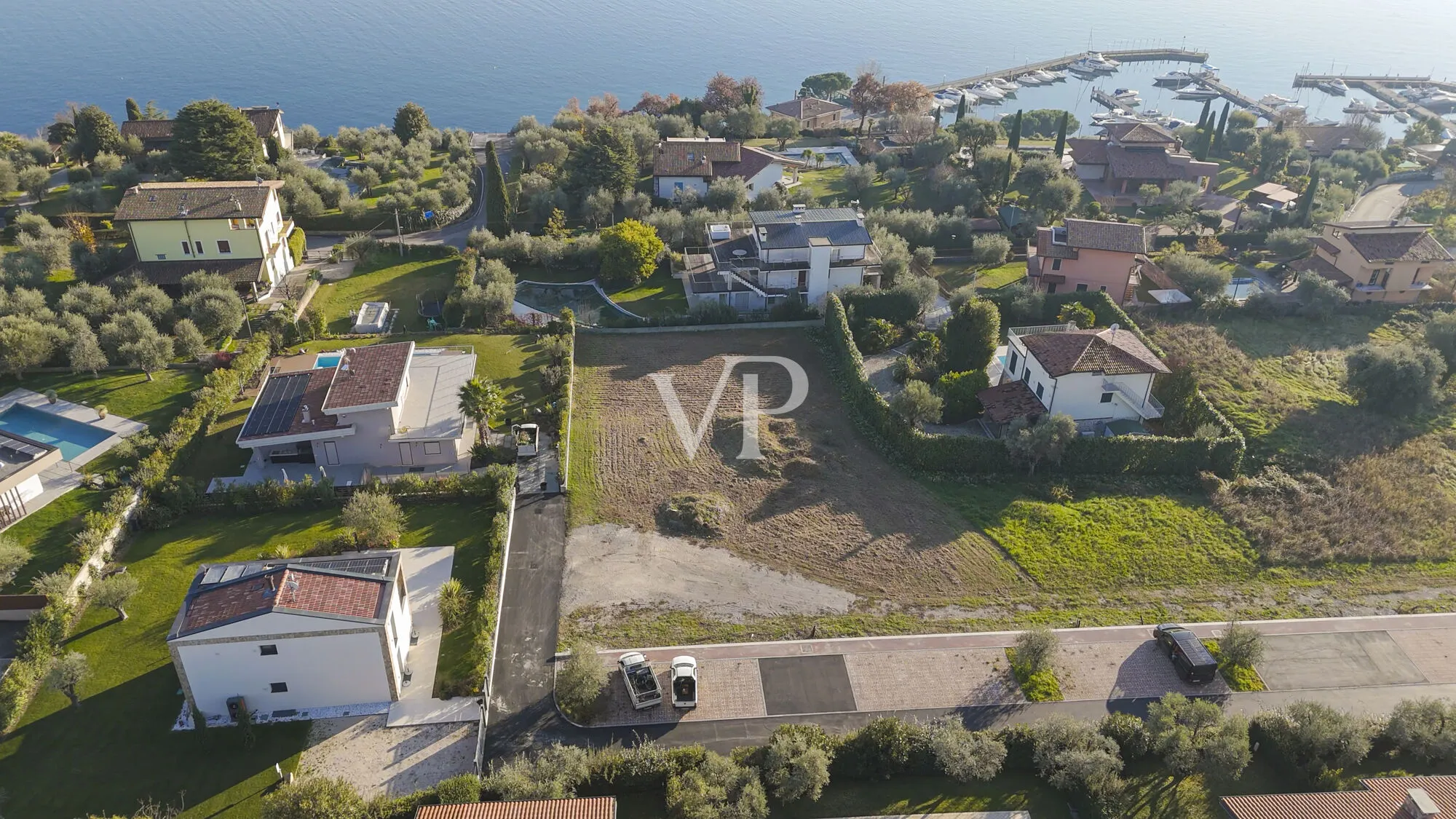 Lake view building land