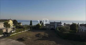 von_poll_real_estate_property_IT254922648_image_0