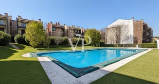 von_poll_real_estate_property_IT254152652_image_0