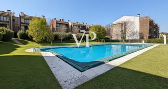 von_poll_real_estate_property_IT254152652_image_1