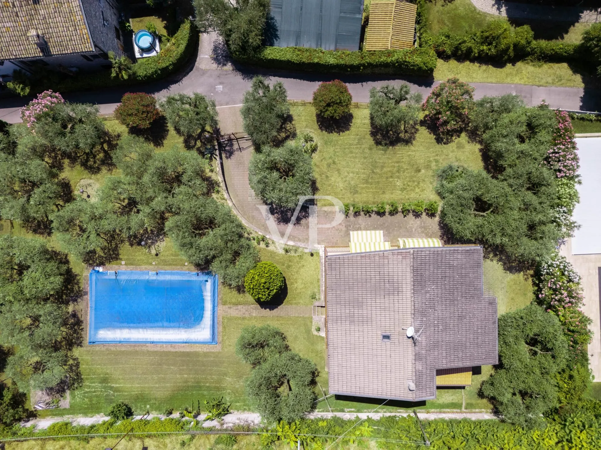 Exklusive Villa mit Schwimmbad und Seeblick in Bardolino - Eleganz und Privatsphäre am Gardasee