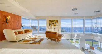 von_poll_real_estate_property_IT254922666_image_0