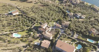 von_poll_real_estate_property_IT264922681_image_13