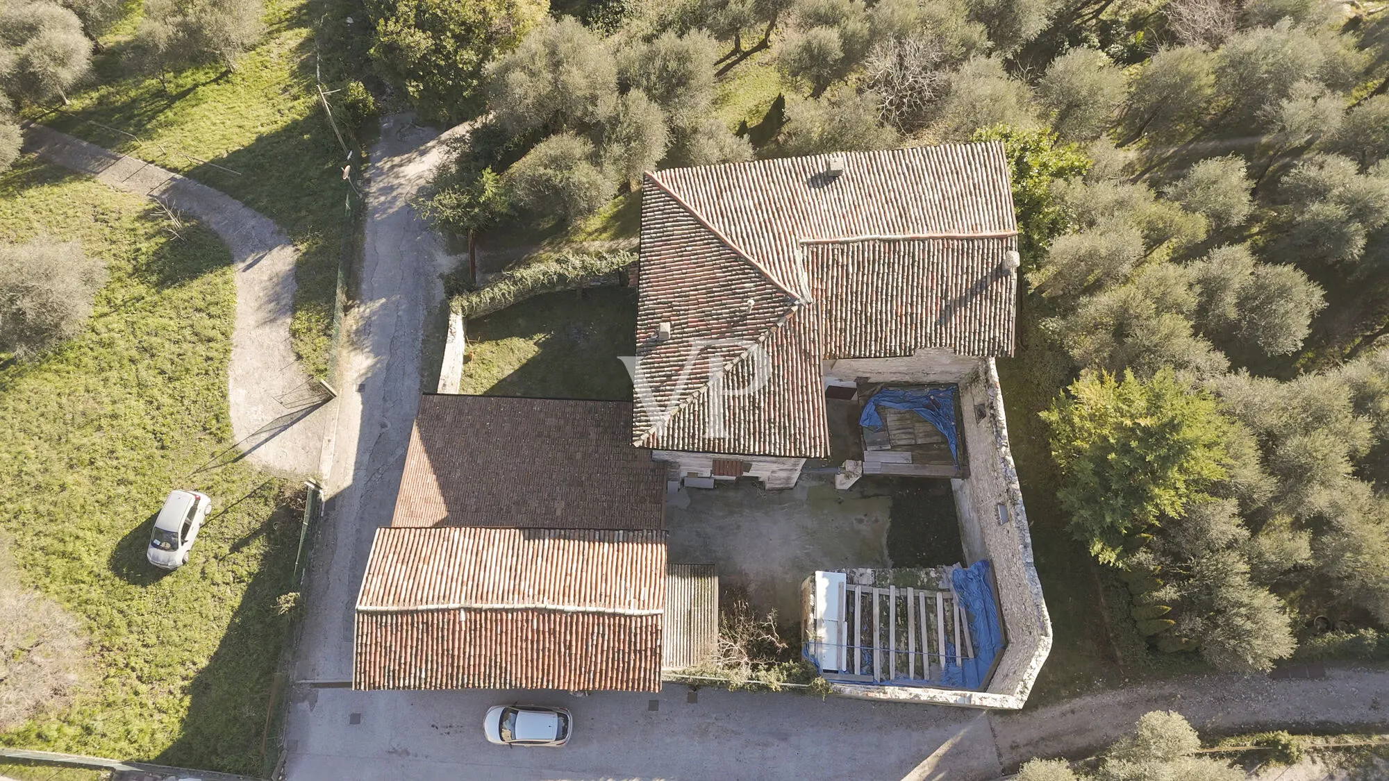 Farmhouse with lake view and olive grove