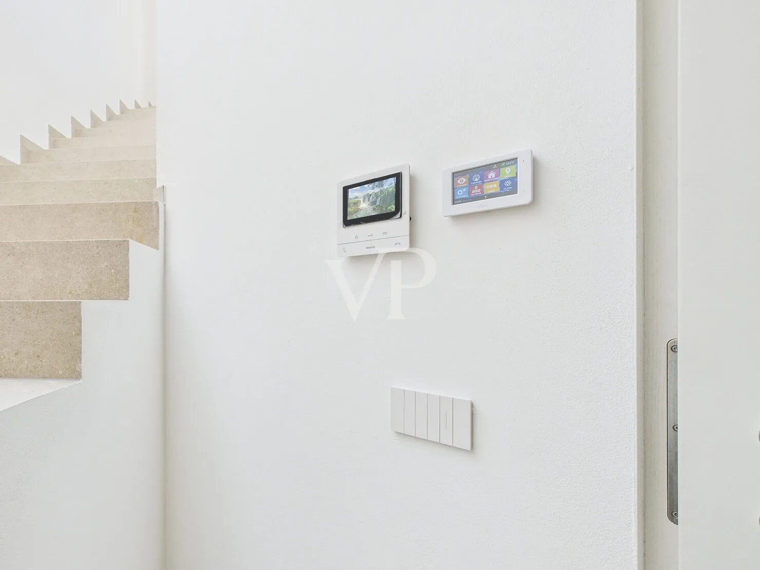 Ca' Allegra - Modern living with a lake view