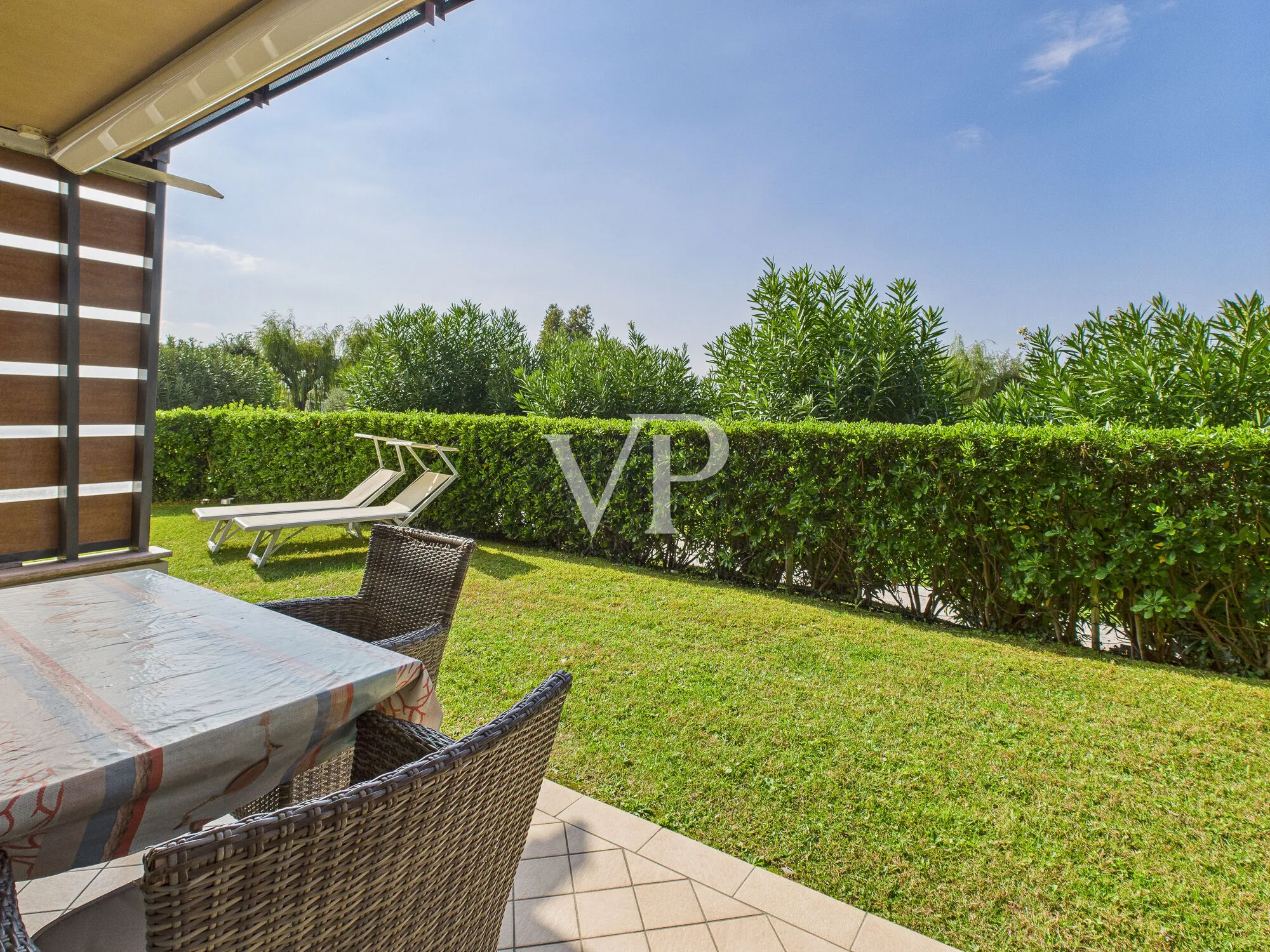 Bardolino — Residence “I Molini”: trilocale con grande giardino e piscina