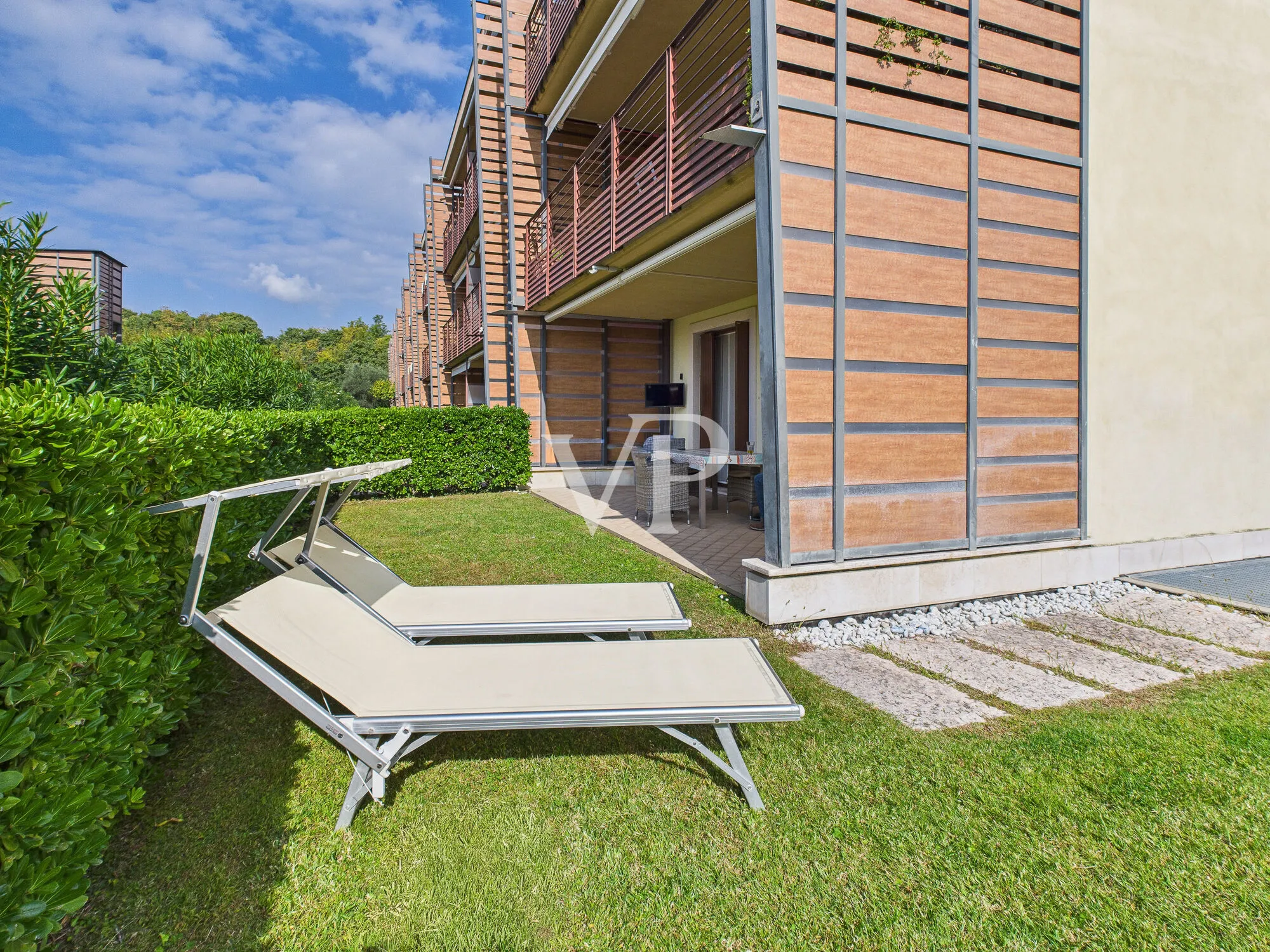 Bardolino — Residence “I Molini”: trilocale con grande giardino e piscina