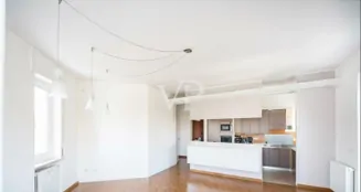 von_poll_real_estate_property_IT264922757_image_0