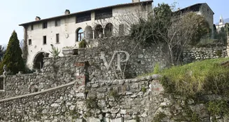 von_poll_real_estate_property_IT264922772_image_1