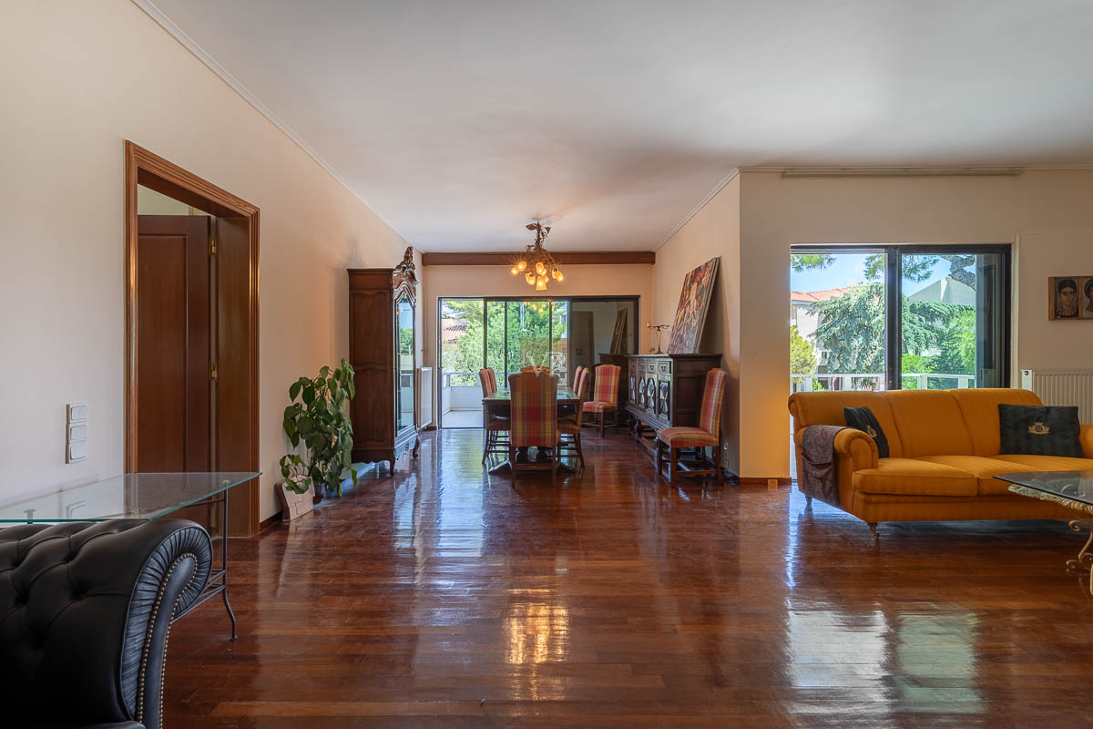 Exquisite Detached House in Kifisia A Luxurious Haven for Families