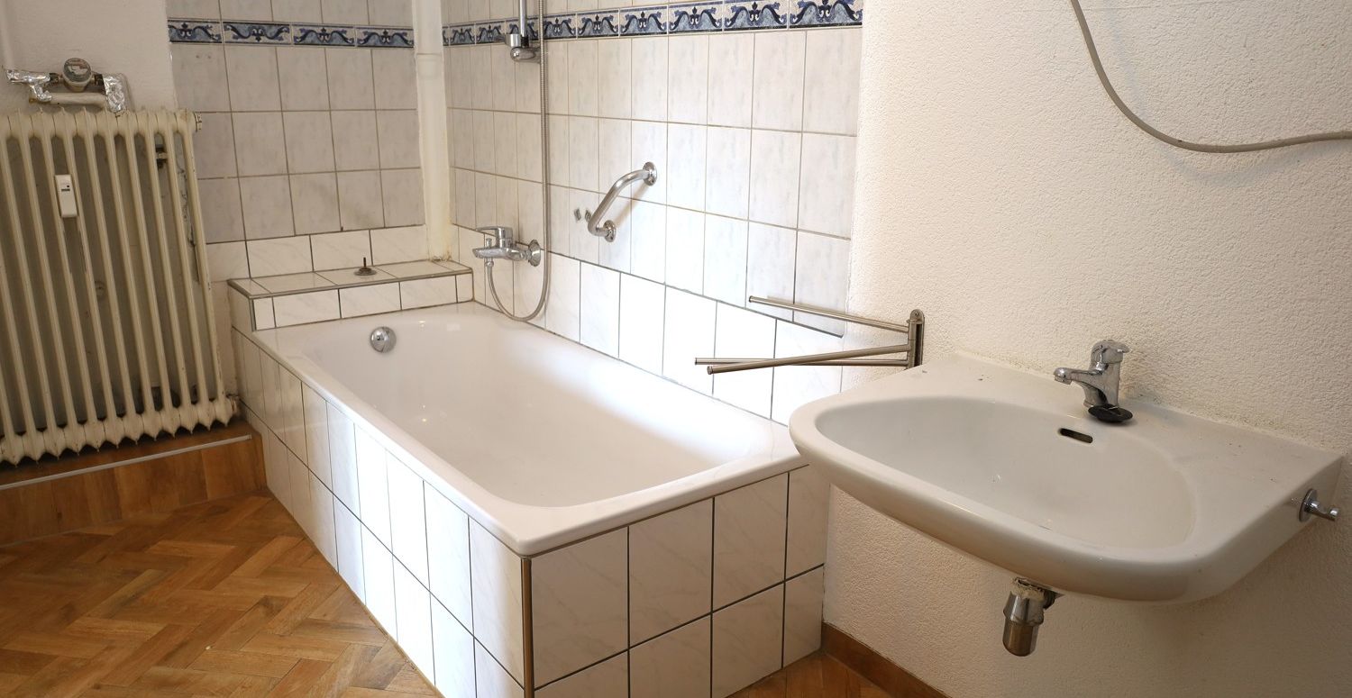 Sanierung oder Abriss Bestandsbau auf attraktivem Grundstück