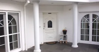 von_poll_real_estate_property_25450011_image_2