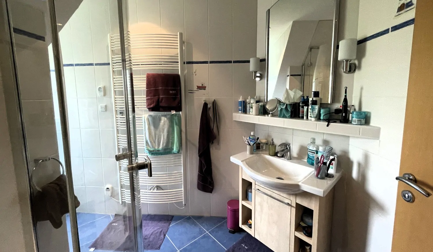 Hochwertiges Zweifamilienhaus