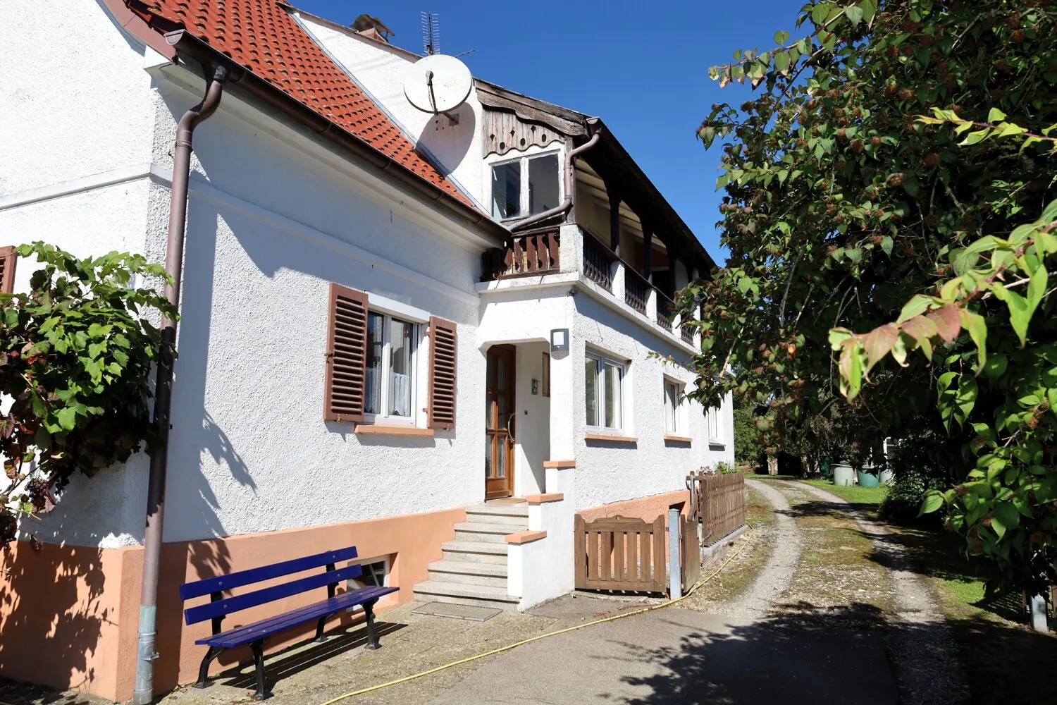 Zweifamilienhaus mit viel Platz