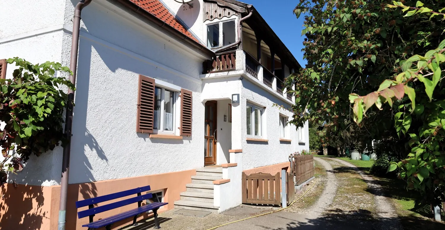 Zweifamilienhaus mit viel Platz