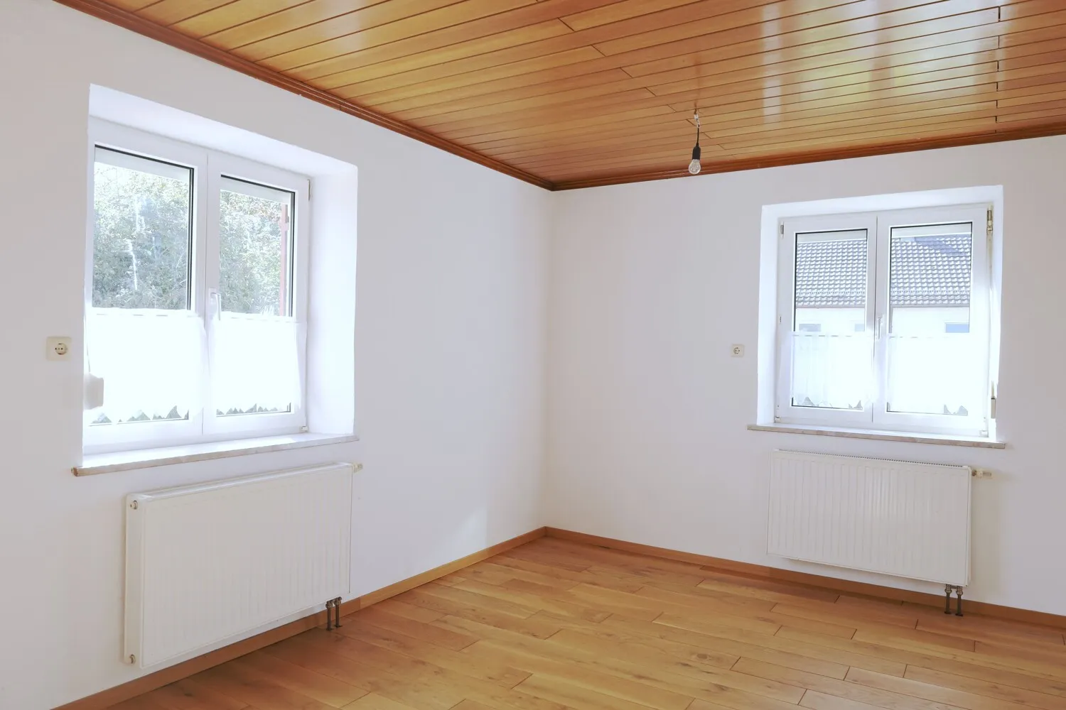 Zweifamilienhaus mit viel Platz