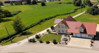 von_poll_real_estate_property_25450015_image_0