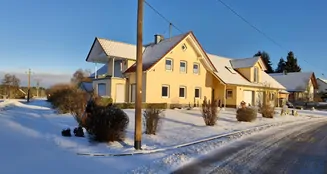 von_poll_real_estate_property_25450015_image_2