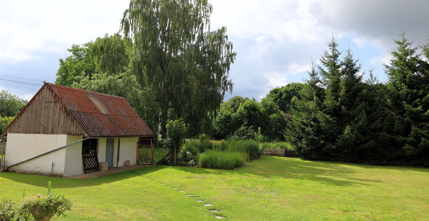 Charmantes Familienheim mit großem Grundstück in ruhiger Lage