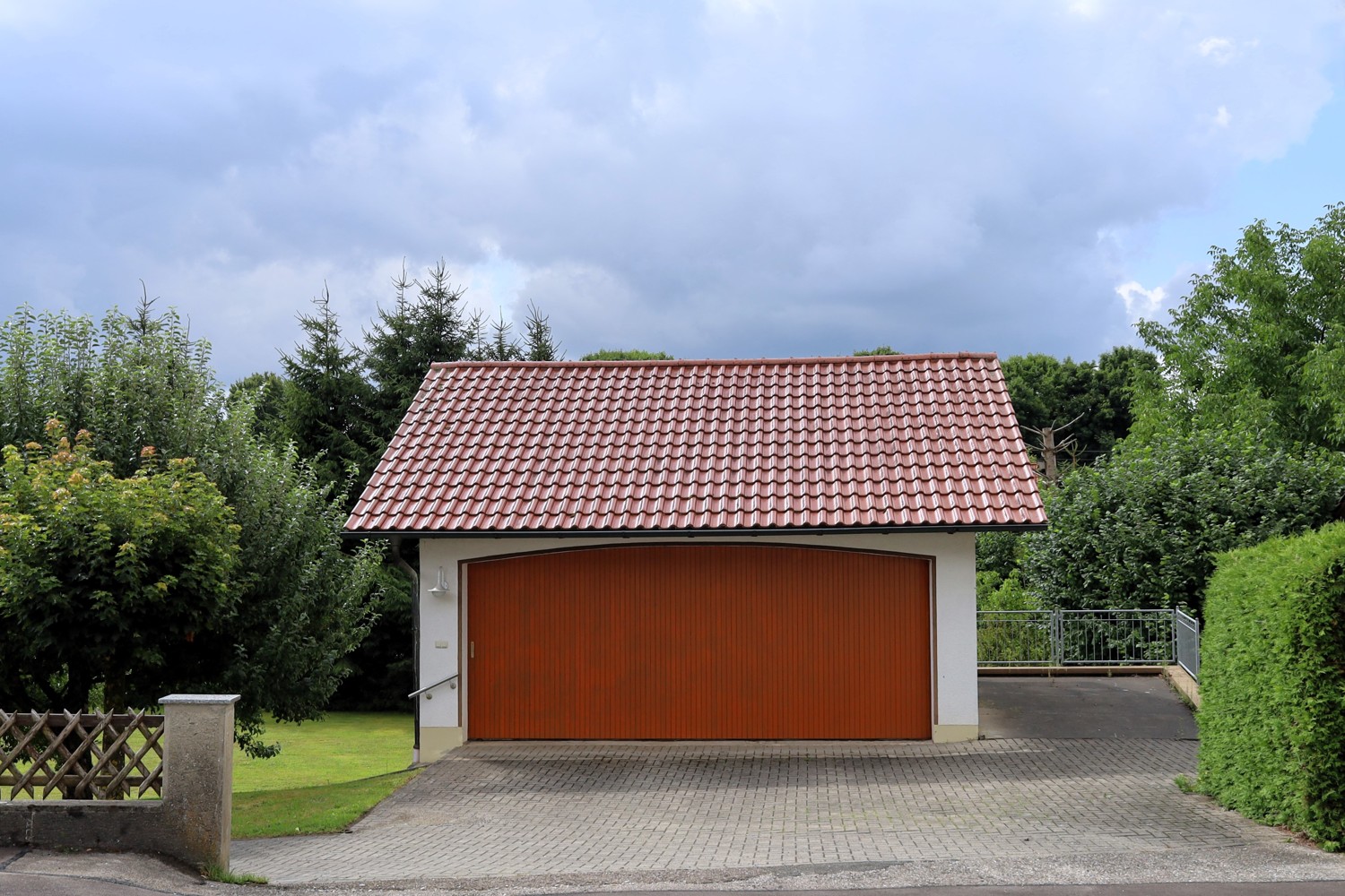 Charmantes Familienheim mit großem Grundstück in ruhiger Lage