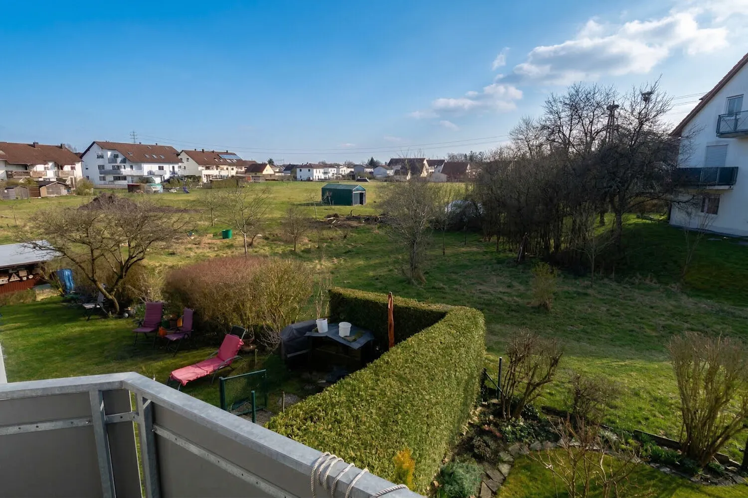 Balkon ins Grüne