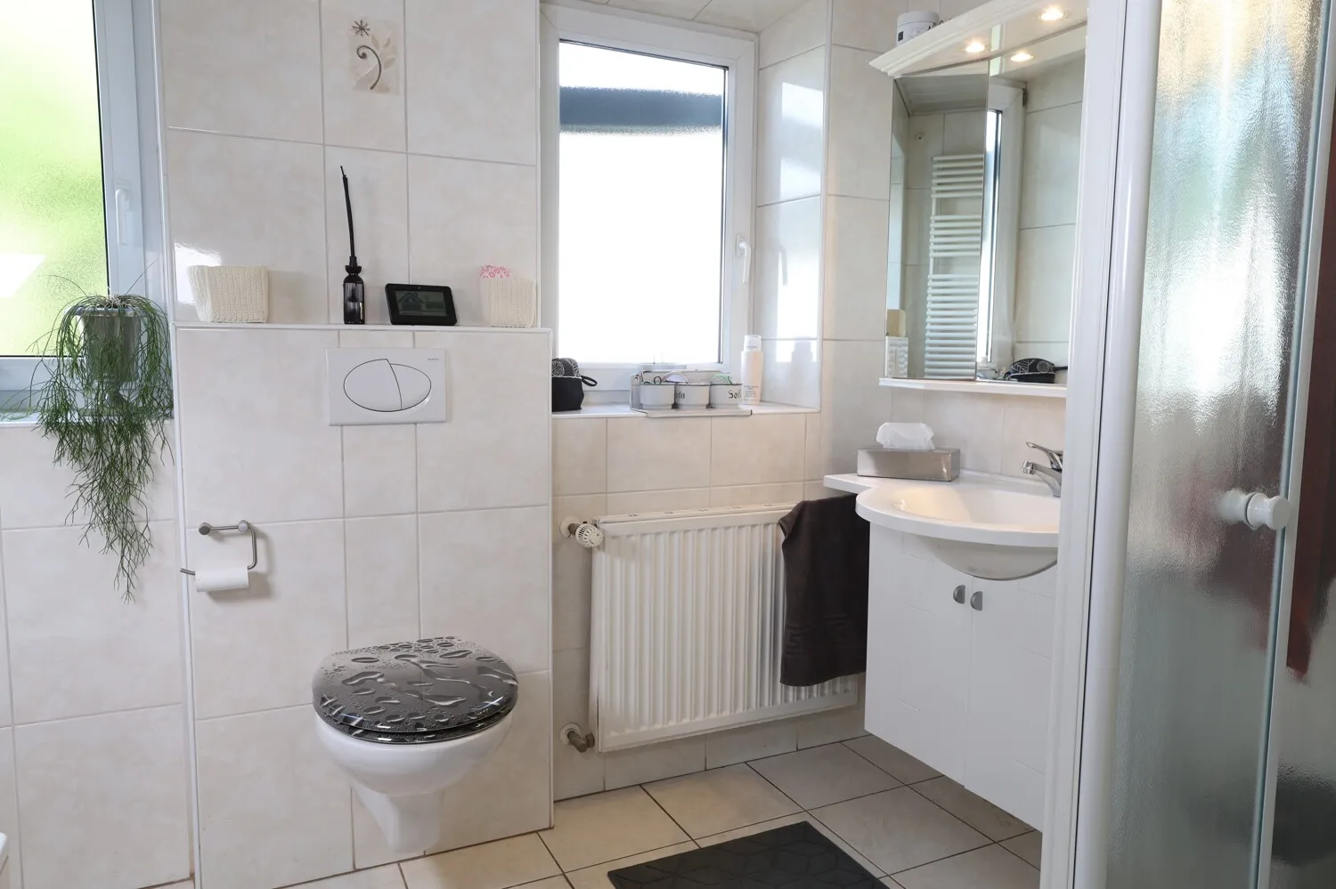 Bad mit Dusche