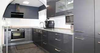 von_poll_real_estate_property_25362204_image_1