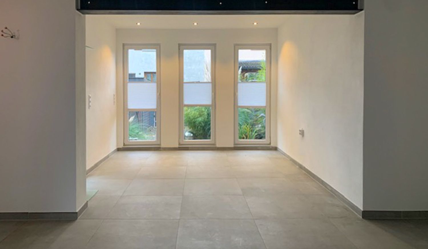Blick ins Wohnzimmer