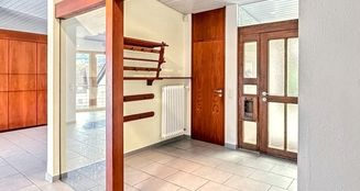 von_poll_real_estate_property_24362170_image_2