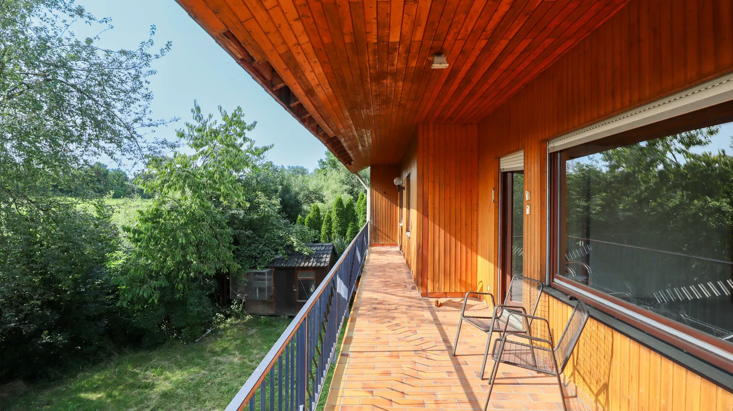 Balkon EG