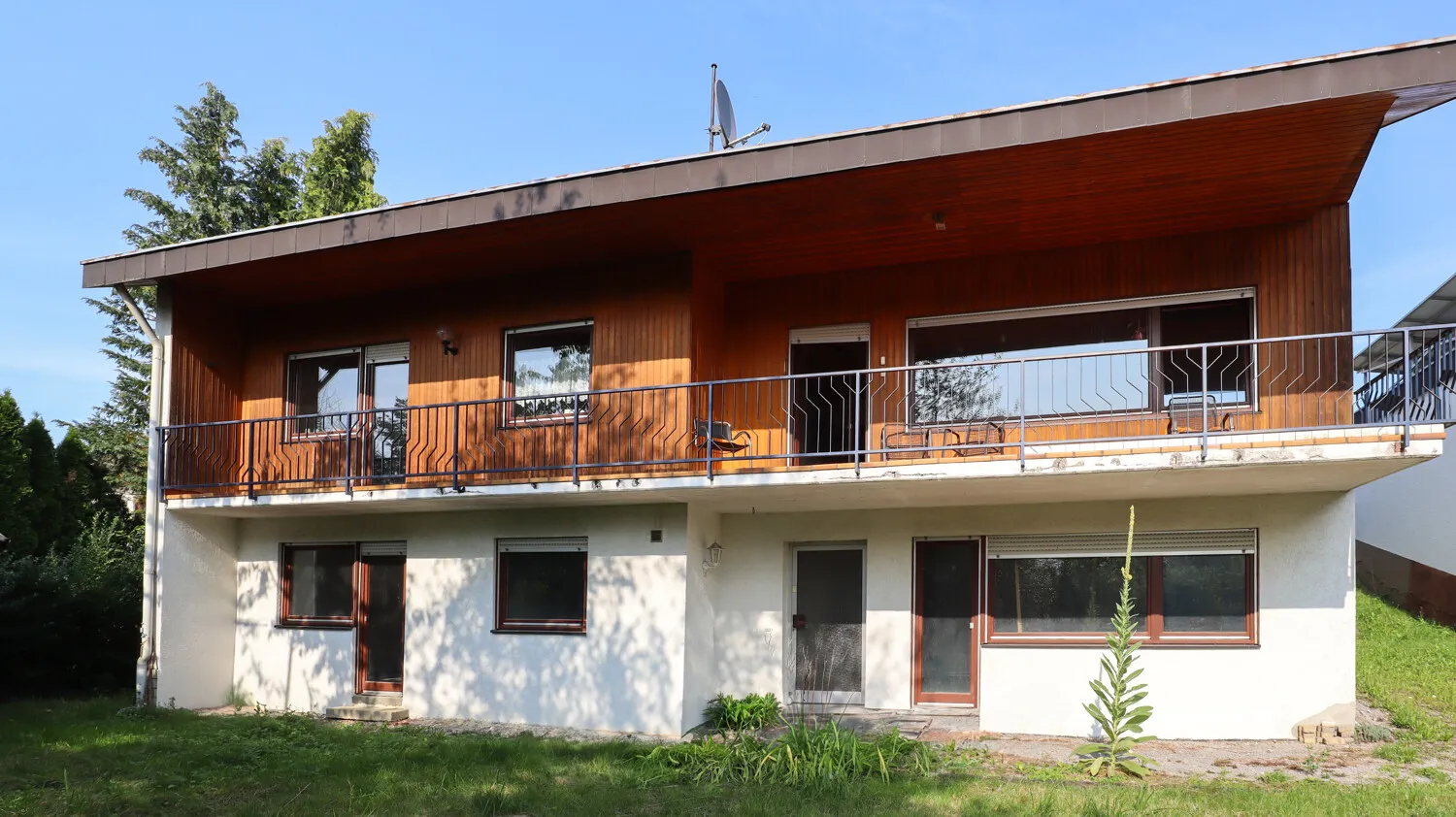 Hausansicht vom Garten