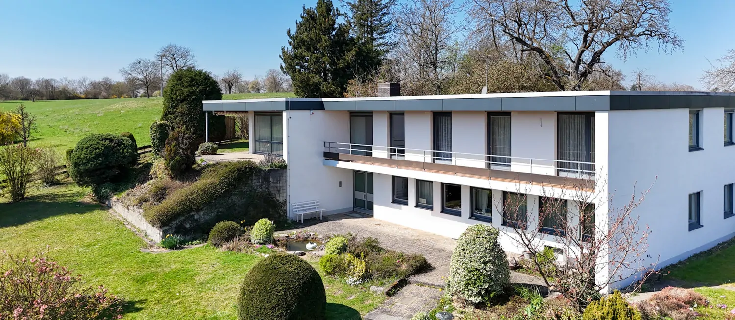 Drohnenaufnahme seitlich