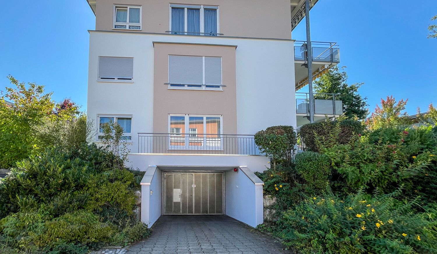 Haus TG-Zufahrt