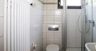 von_poll_real_estate_property_25362201_image_7